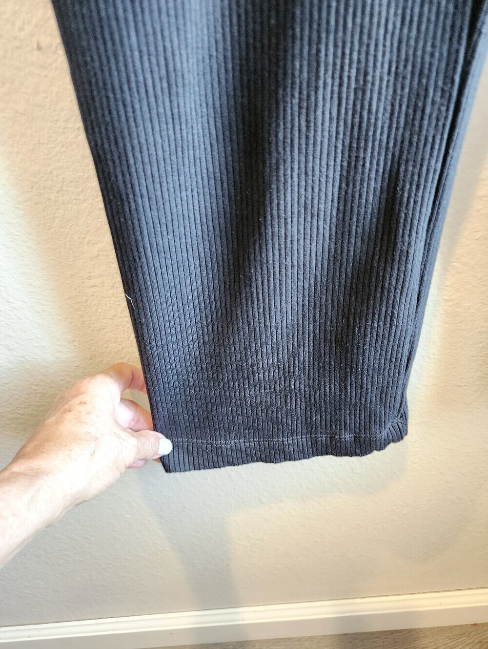 REFORMATION JEANS PULL OVER JUMPSUIT BLACK COLOR WOMEMS SIZE SMALL - Picture 7 of 15